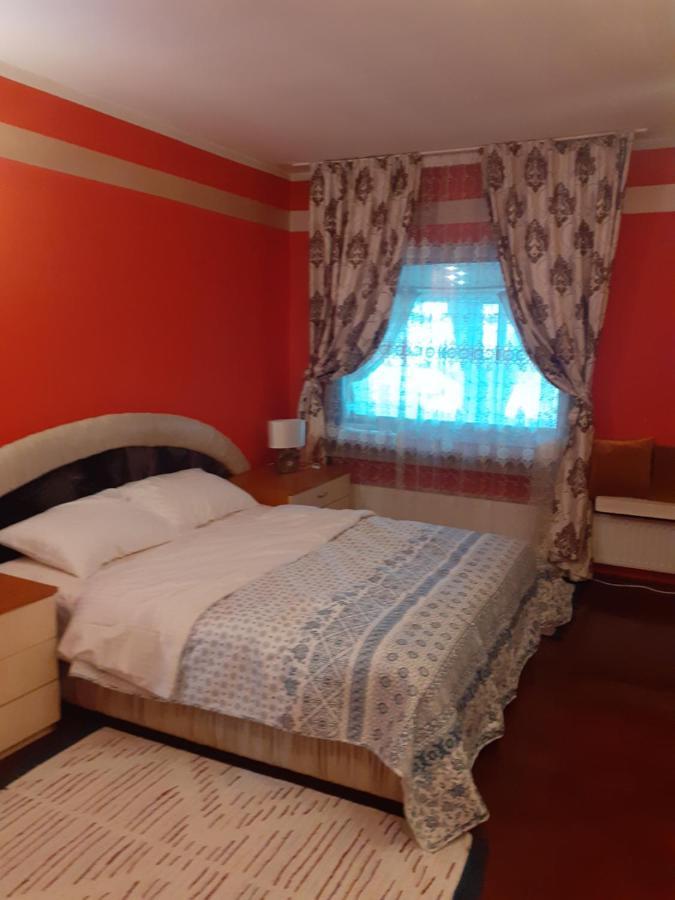 Apartament Central Targu Neamt Exterior foto